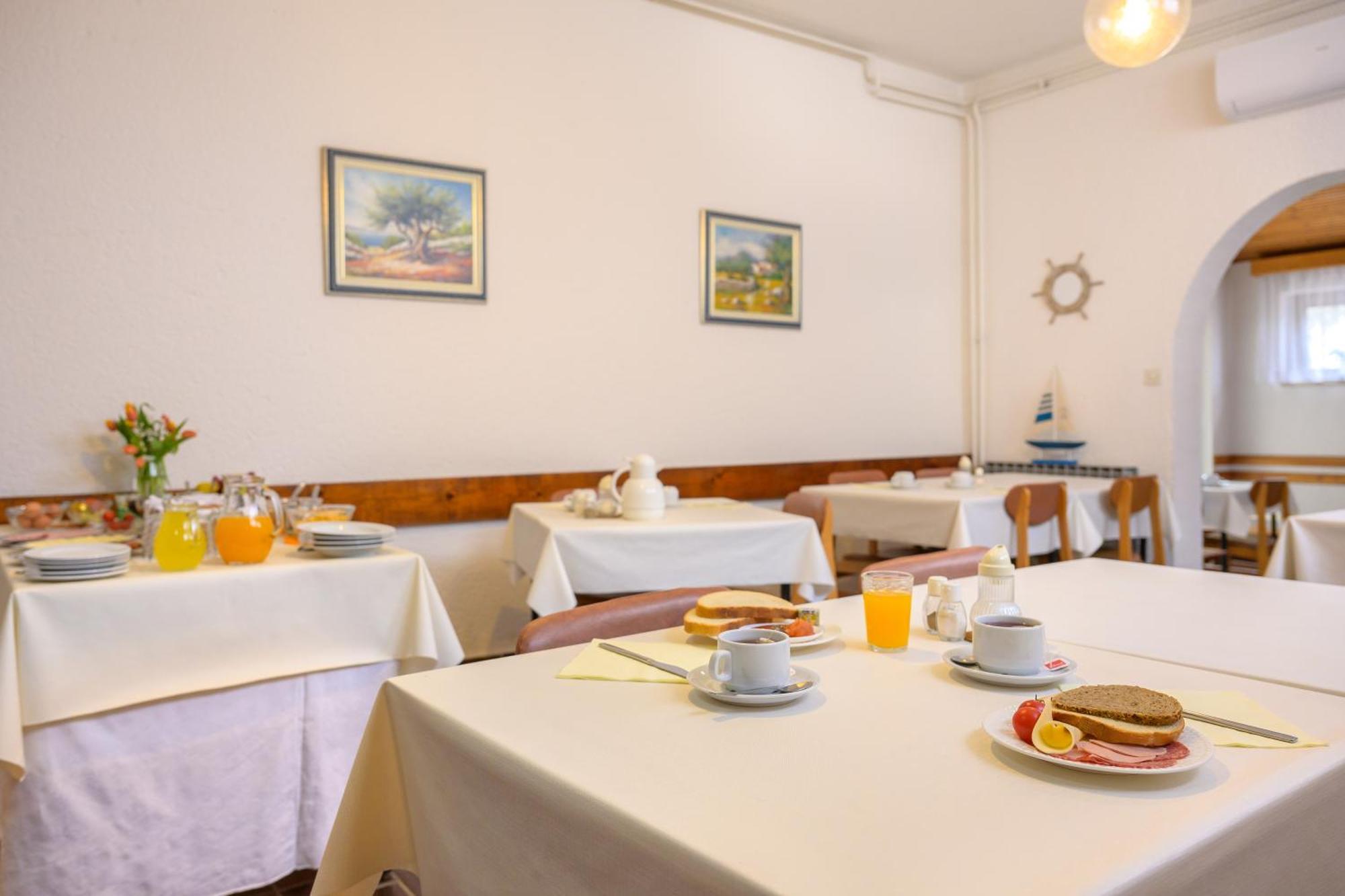 Bed And Breakfast Ritosa Porec Exterior photo
